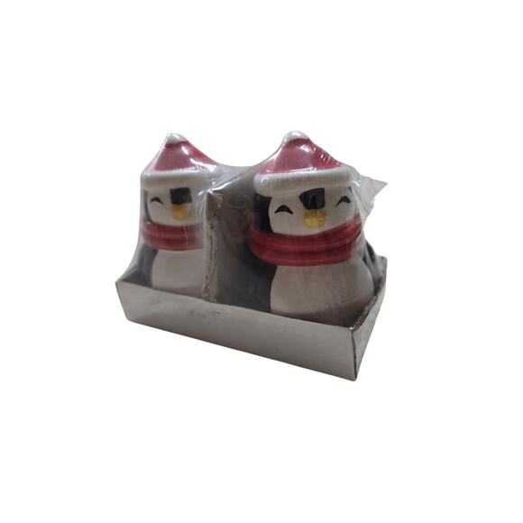 New penguin salt and pepper shakers - Picture 2 of 5